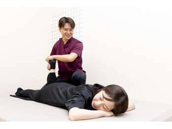 愛YOUカイロプラクティック院の写真/松山市で腰のつらさをケア！口コミ高評価のサロンで根本改善を目指す自律神経も整うおすすめ空間♪