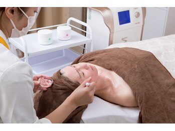 ルミエ 恵比寿店(Lumie)/ロゼピーリング