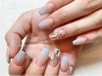 アトリエ ラビータ(atelier la vita)/スカルプ・カラーグラデーション