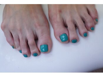 プチリリィ(Petit Lily)/爽やかカラーでフットネイル