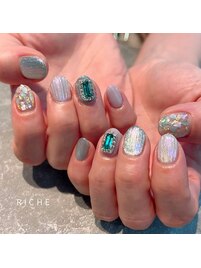 トレンド♪バカラネイル