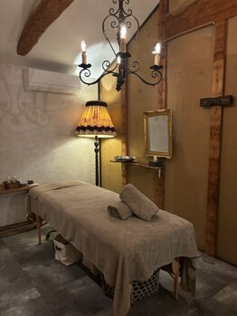 装910/装910　ROOM2