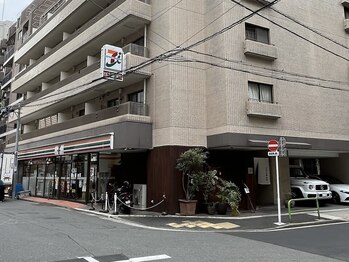 コツリバ 麻布十番店(KOTURIBA)/セブンイレブンさんが目印!