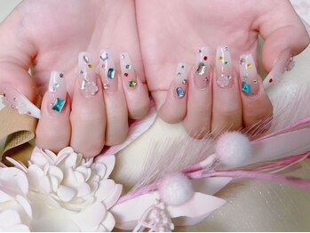 スノーネイルサロン 新宿店(Snow nail salon)の写真/スピーディーなのに仕上がり綺麗♪様々なイベントに合わせたデザイン提案も可能だから初めての方も安心！