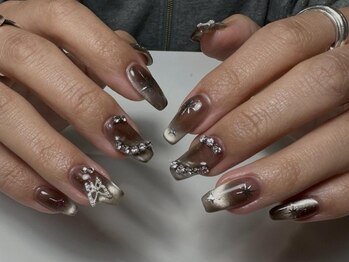 アイネイルズ 渋谷店(I nails)/【Momoka.h】マグネットストーン