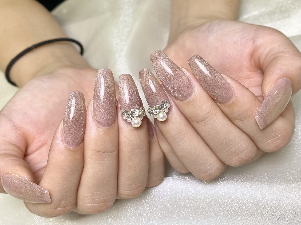 2026年冬トレンド】スーパーロング 夏のネイルデザイン集｜人気順