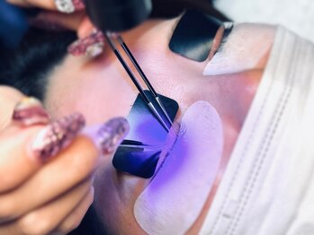 アクロ 梅田本店(ACRO)の写真/《23時迄営業》当日予約も大歓迎♪[LEDマツエク/まつげパーマ/眉毛アイブロウ］セット割引クーポン掲載中◇