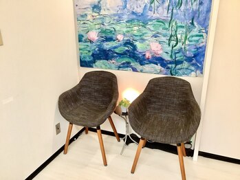 ほぐしのネヌファール/待合ソファ