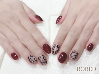 ローブド(ROBED)/ヒョウ柄ネイル