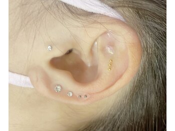 サニーハンド(Sunnyhand)/耳つぼ+デコ耳→2200円+2500円