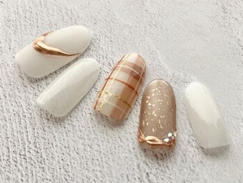 フミ(FMI)/【2023/9月】 お好きなアート6本