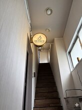 リフェイス(RE:FACE)/この看板が目印です♪