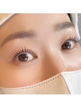 ミリヘレン(MILLI HELEN)/serum lush lift