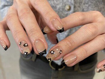 アイネイルズ 天神今泉店(I-nails)/【yuka.t】お花ホロフレンチ
