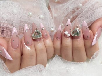 フレンチ　ピンクネイル　リボン