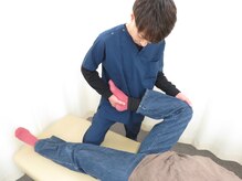 さえ整体院/施術風景