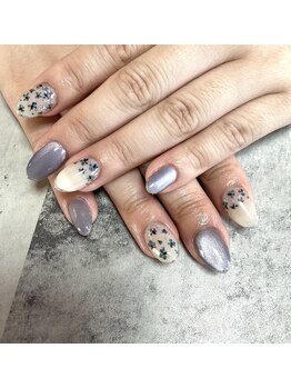 ロージィ(Rosie)/フラワーネイル