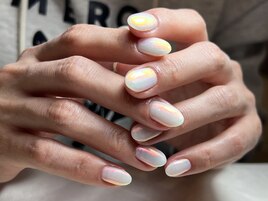 ホワイトオーロラネイル