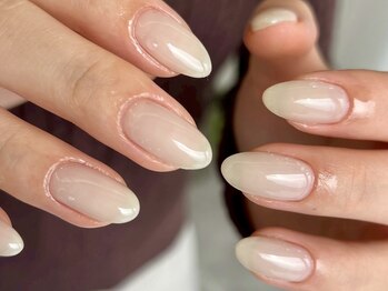 プレイス インク ネイル(plays inc. nail)の写真/【日常の癒しに◎】シンプルだからこそ技術力が際立つ！上品な大人ネイルで手元・足元をより美しく演出＊