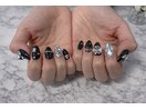 ブラックビジューワンホンネイル