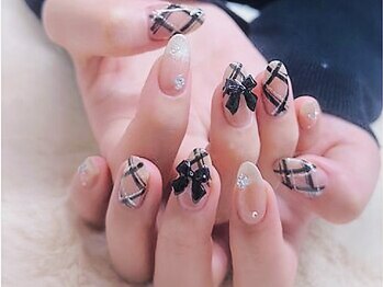 ビープラス 三ノ宮店(vi+)の写真/【絶妙カラー×ニュアンス×トレンド☆】ワンポイントパーツを使った韓国ネイルもお任せ★[ワンホン/三宮]