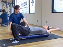 ヴィア デザイン(VIA DESIGN)/背骨のストレッチ＃猫背改善