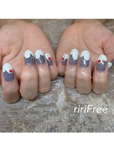 リリフリー(riri Free)/クリームソーダ―ネイル