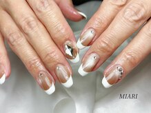 ミアリ(MIARI)/マグネット×フレンチネイル