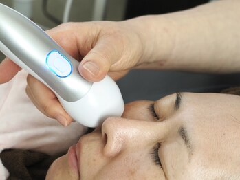 頭のオアシすぱの写真/【レモンボトル導入ですっきり小顔フェイスライン】最新機器＆美容液で潤いに満ちたモテ肌へ♪