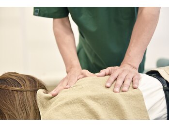 尼崎立花らく整骨院 鍼灸院/末梢の冷えを取り除きます