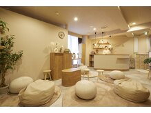 ヨモビ(YOMO美)/ゆったりくつろげる空間