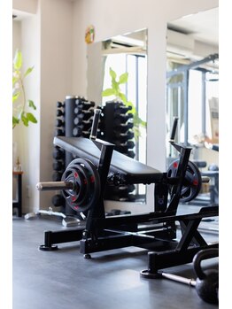 スタジオ ポム(studio pmm)/珍しいヒップマシンございます★