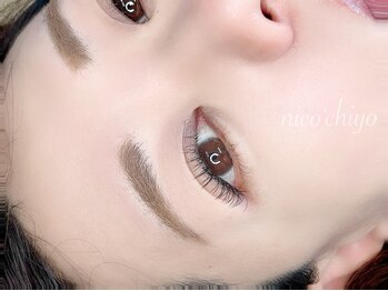 ニコットチヨ(nico'chiyo)/LEDまつ毛エクステ