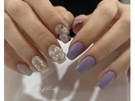 ～フェミニンなお花ネイル～