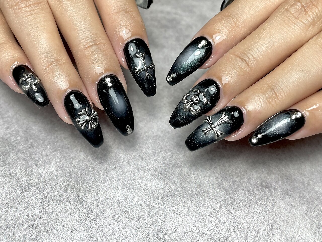 ネイルチップ 量産型地雷系グラデーション黄緑 緑 チャームゴテゴテ