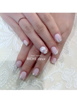 リッシュ ドゥ(RICHE deux)/ホワイト3Dリボン☆