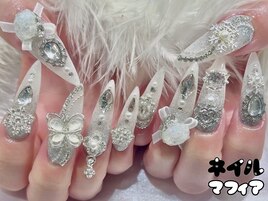 キラキラゴテゴテ冬ネイル