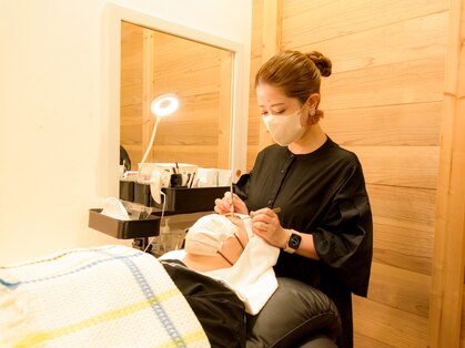 アイラッシュ ネイビー(eyelash navy)の写真