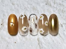 アヤ(AYA)/ブラウンフラワーネイル