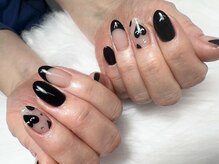 ブリスト(BRIST)/黒色ネイル