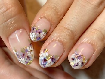 アミネイルズ(AmiNails)の写真/流行を取り入れた毎月変わる定額デザイン多数ご用意◎上品シンプル～最旬トレンドまでお好みに合わせて♪