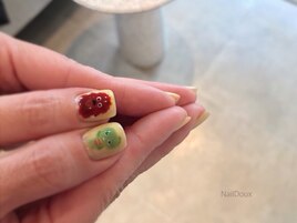 キャラクターネイル