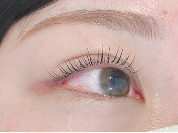 バニラ(VANILLE)の写真/ダメージケアに特化した高持続まつ毛カール♪ダメージを補修しながら、根元からまつ毛をしっかり立ち上げ◎