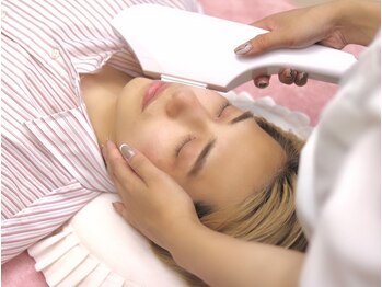 サロン デ リブレ 大阪梅田中崎町店(salon de Libre)/数年かかるヒゲ脱毛は回数券で◎