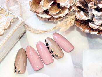 ネイルサロン&スクール ジーナ(GINA)/10月１２種類から選べるデザイン