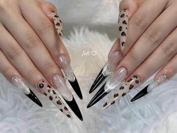 ジュリネイルスタジオ(Julli Nail Studio)/ロングネイル・マグネット