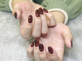 ボルドーカラーネイル
