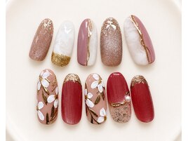スペシャル定額￥8,499