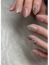 カズネイル(Kazu nail)/上品キラキラネイル