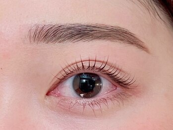 ニカ(Nica)の写真/【眉毛で印象チェンジ】一流のプロの技術で仕上がりに感動する方続出♪お顔や生え方を見極めオーダーメイド